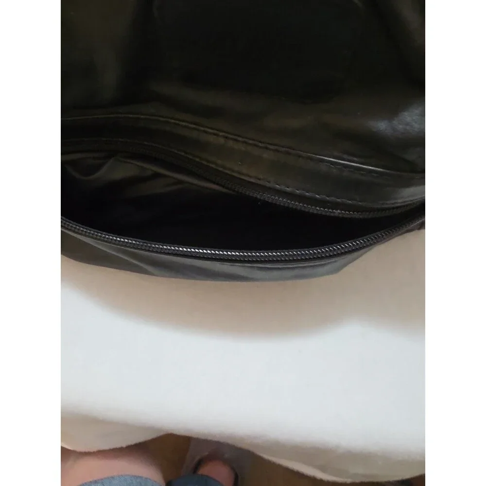 Tumi Black Leather Travel Bag Made in USA Toiletry Camera Utility Case READ